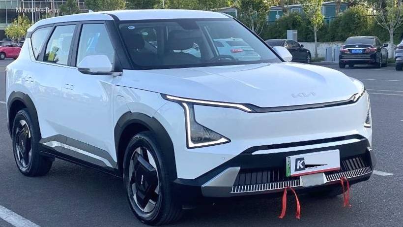 KIA 2025 EV5 530 Light