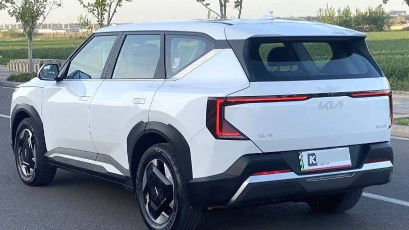 KIA 2025 EV5 530 Light