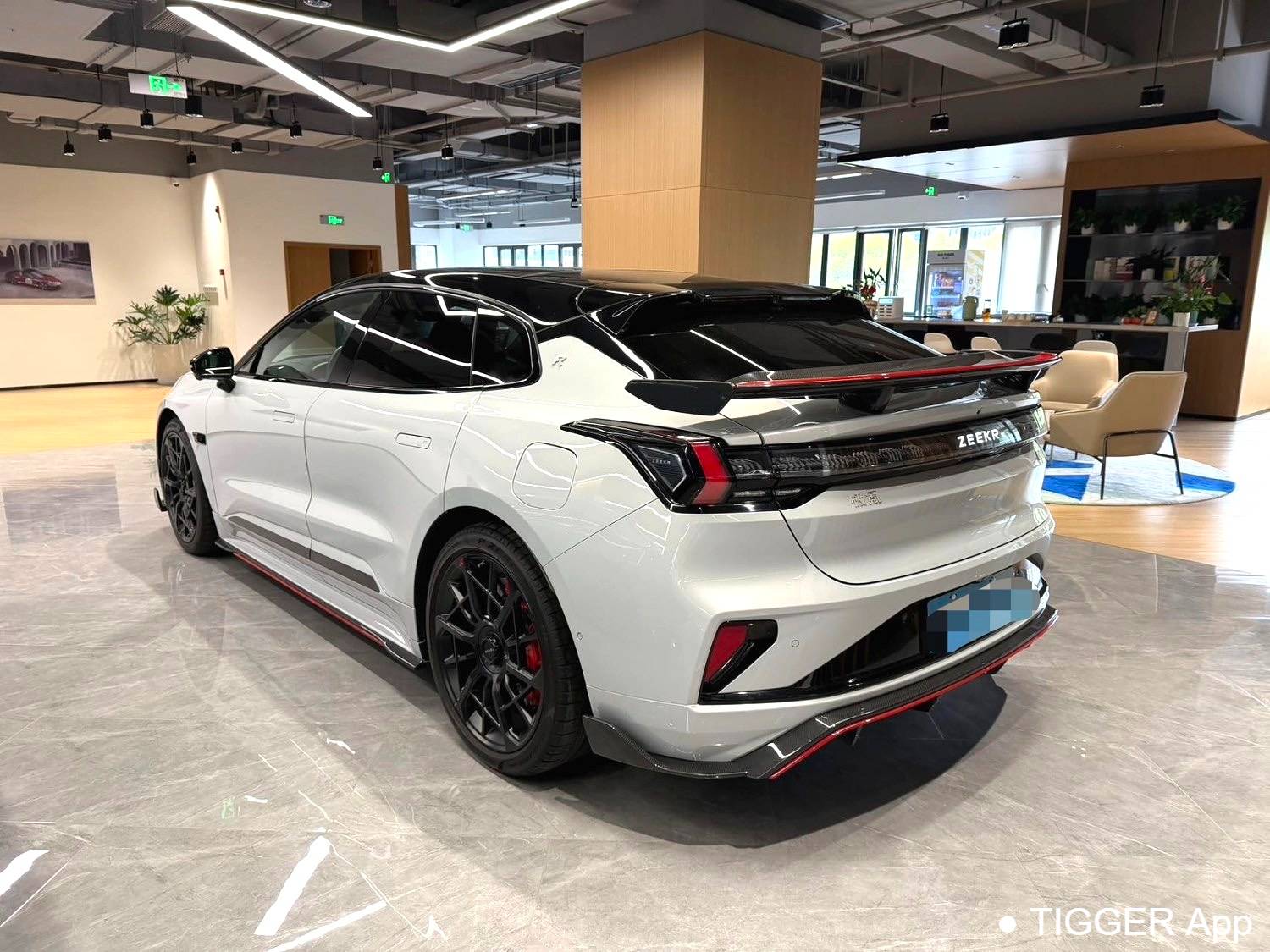 ZEEKR 2023 001FR FR version 100kWh