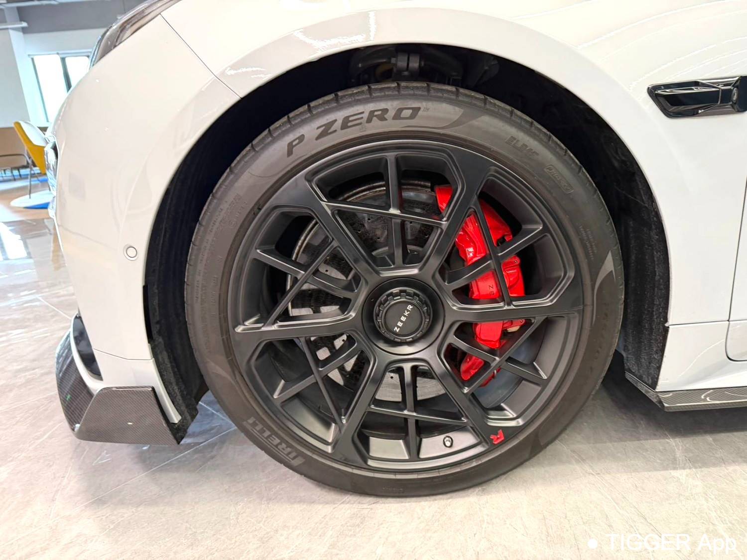 ZEEKR 2023 001FR FR version 100kWh