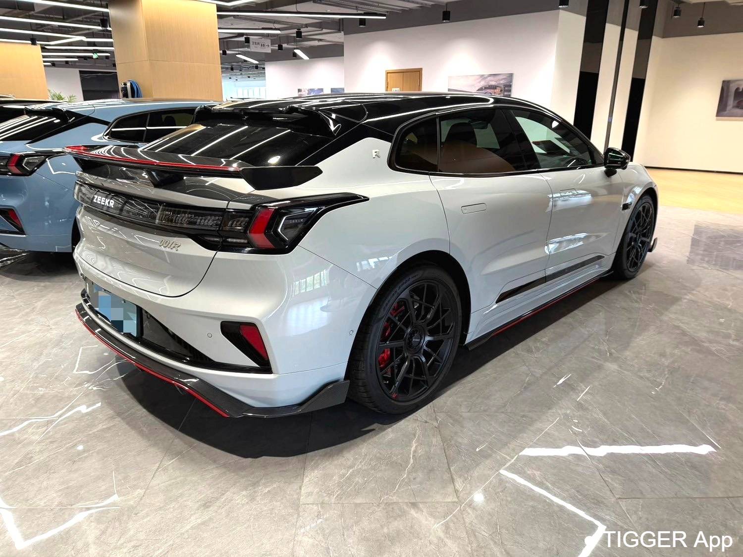 ZEEKR 2023 001FR FR version 100kWh