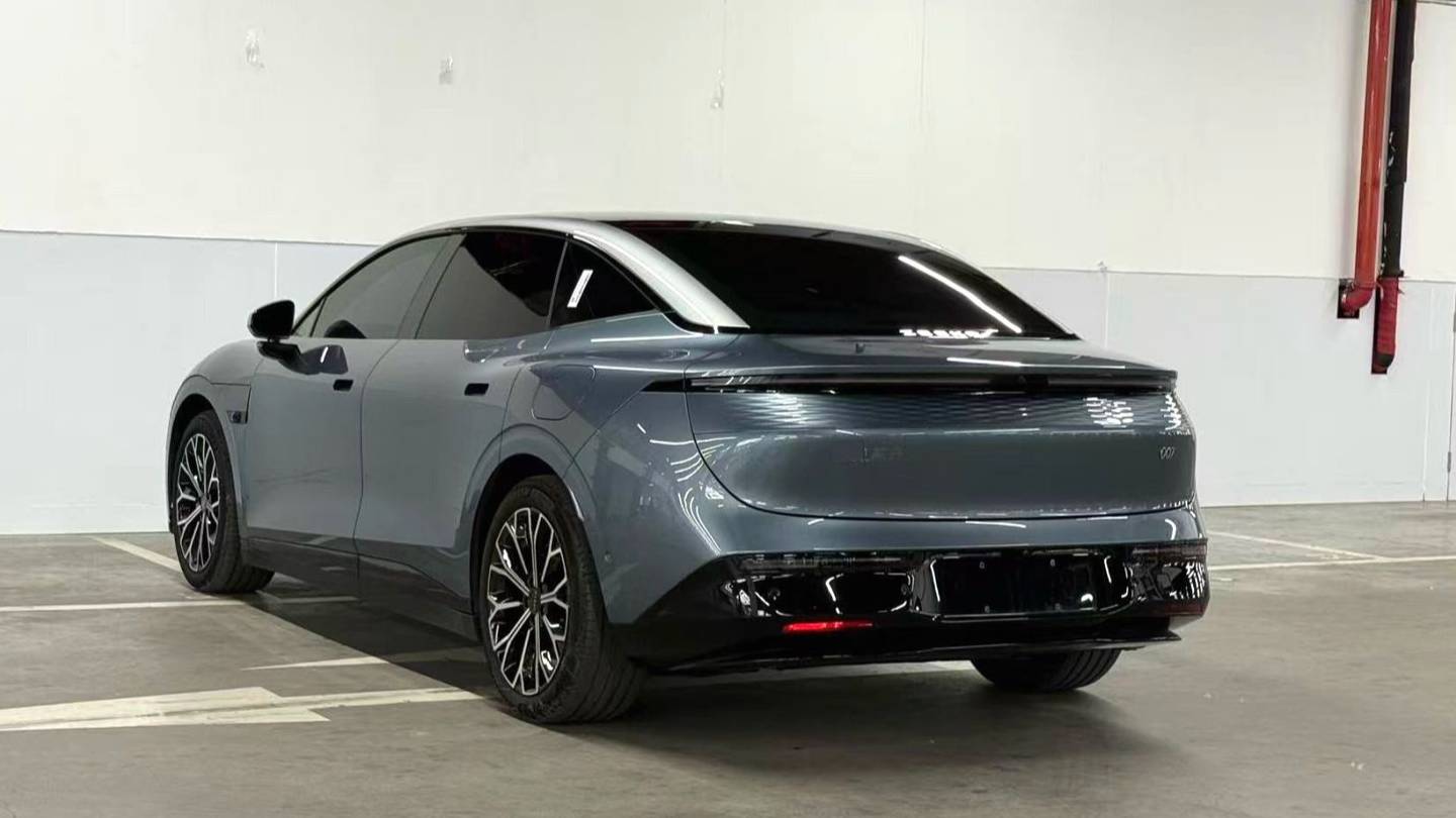 ZEEKR 2024 007 Rear wheel drive version 75kWh