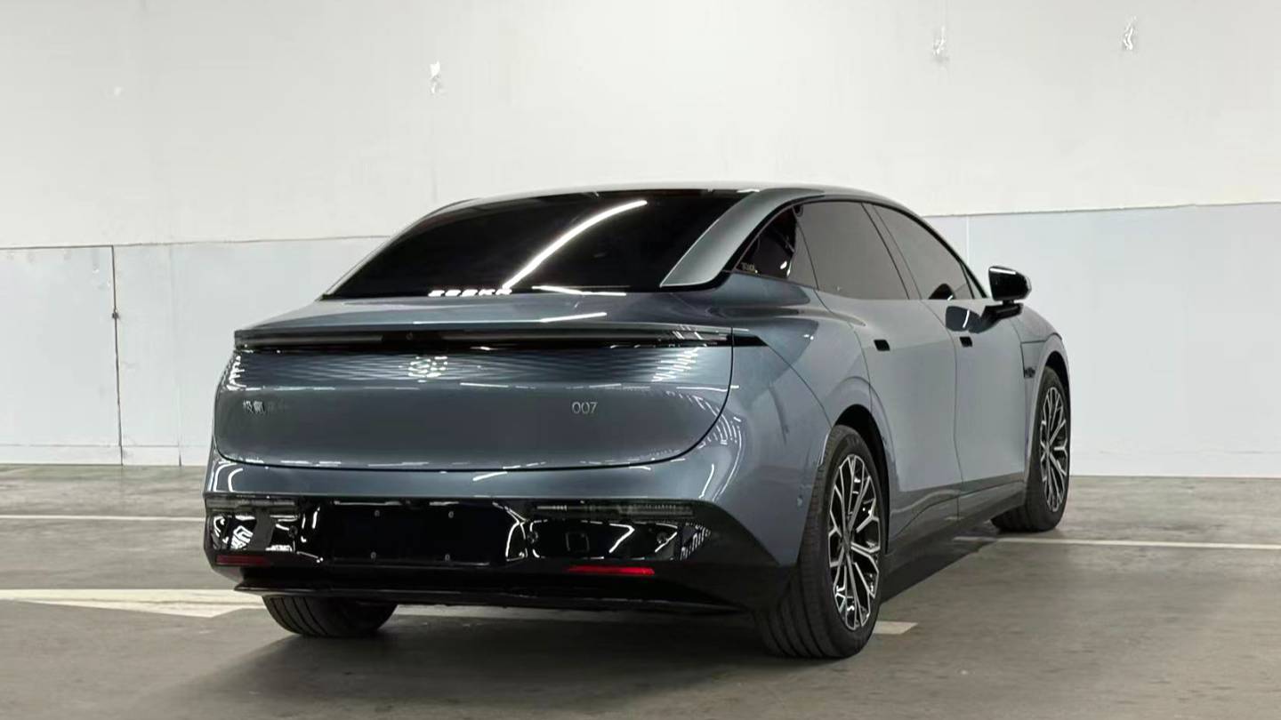 ZEEKR 2024 007 Rear wheel drive version 75kWh