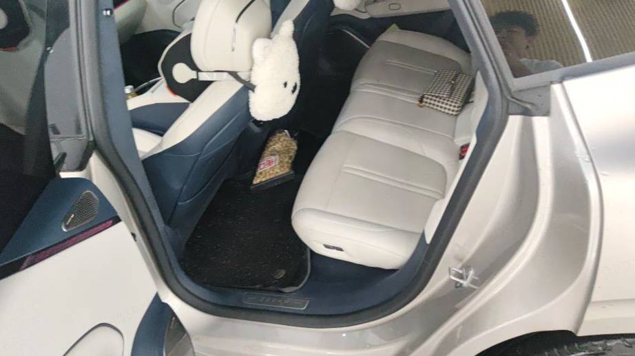 ZEEKR 2024 007 4WD version 75kWh