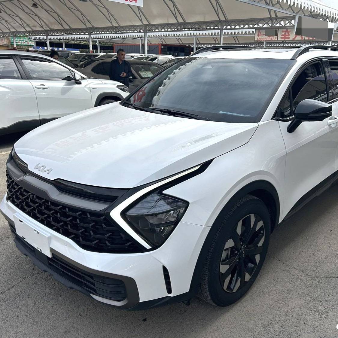 KIA 2023 Sportage 2.0T 2WD Flagship Edition سيارة مستعملة