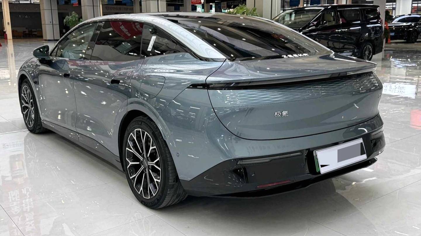 ZEEKR 2024 007 Rear wheel drive intelligent driving version 75kWh