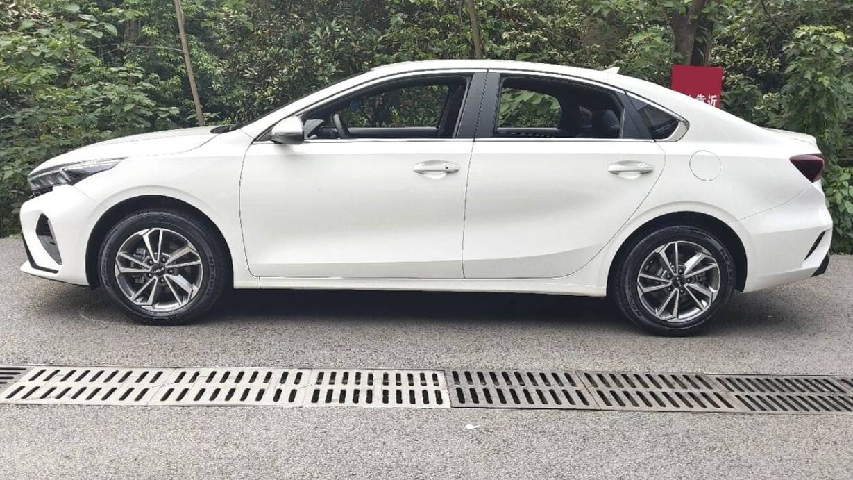 KIA 2023 K3 1.5L CVT Luxury Edition