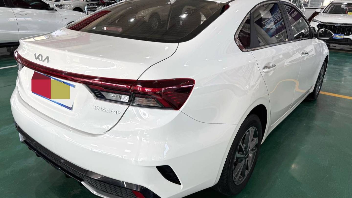 KIA 2023 K3 1.5L CVT Premium Edition