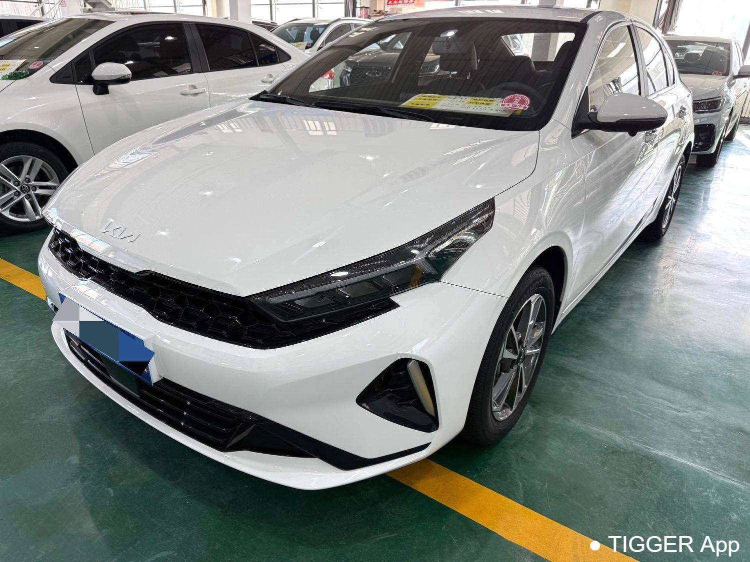 KIA 2023 K3 1.5L CVT Premium Edition