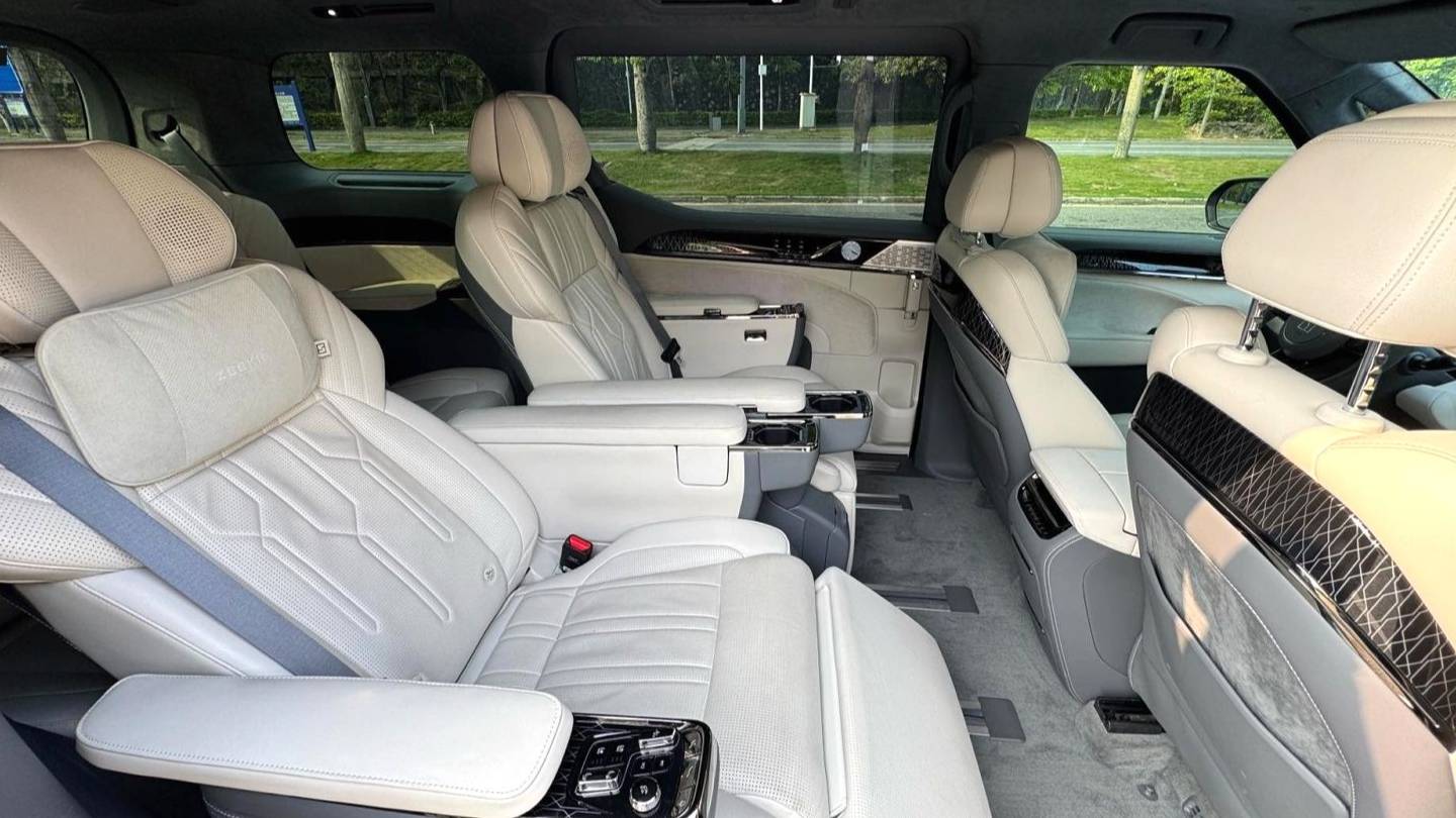 ZEEKR 2022 009 WE version