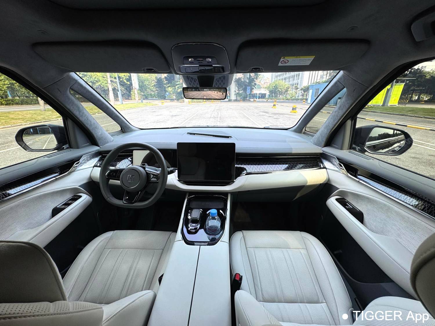 ZEEKR 2022 009 WE version