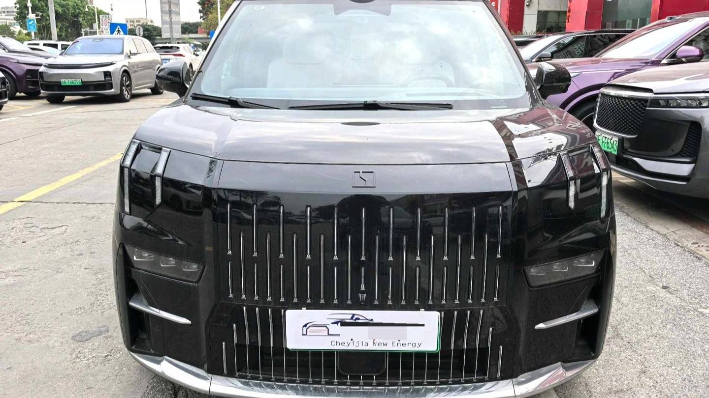 ZEEKR 2024 009 Six seat executive version four-wheel drive 108kWh