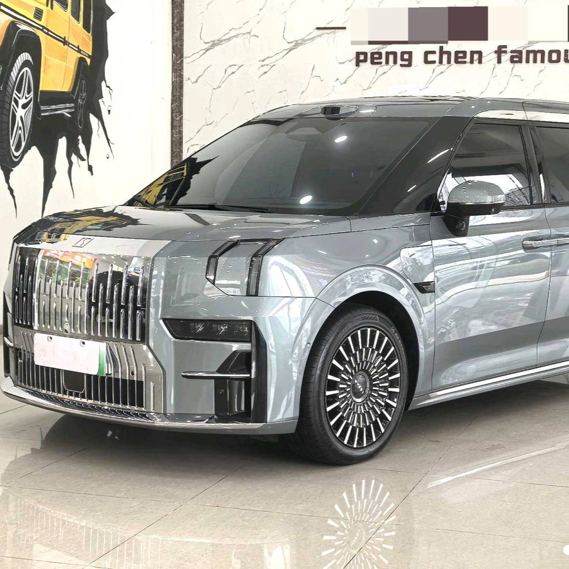 ZEEKR 2024 009 Seven seater aisle version four-wheel drive 108kWh Подержанный автомобиль