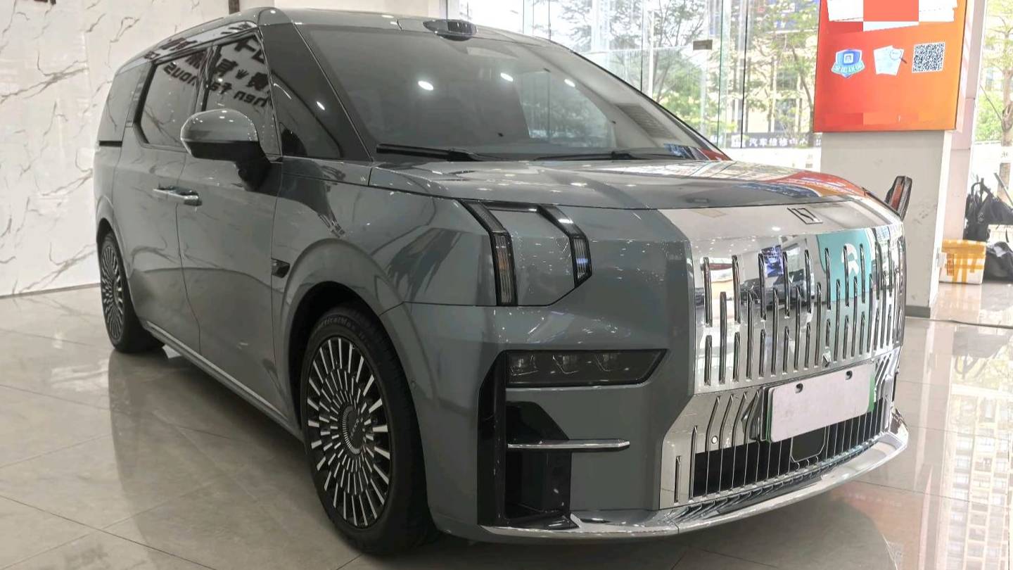 ZEEKR 2024 009 Seven seater aisle version four-wheel drive 108kWh