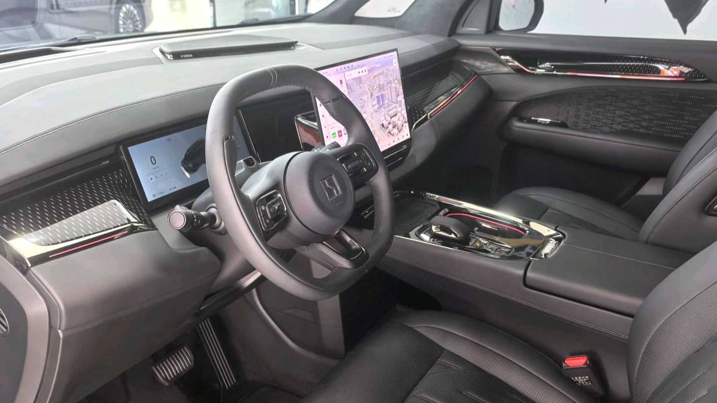 ZEEKR 2024 009 Seven seater aisle version four-wheel drive 108kWh