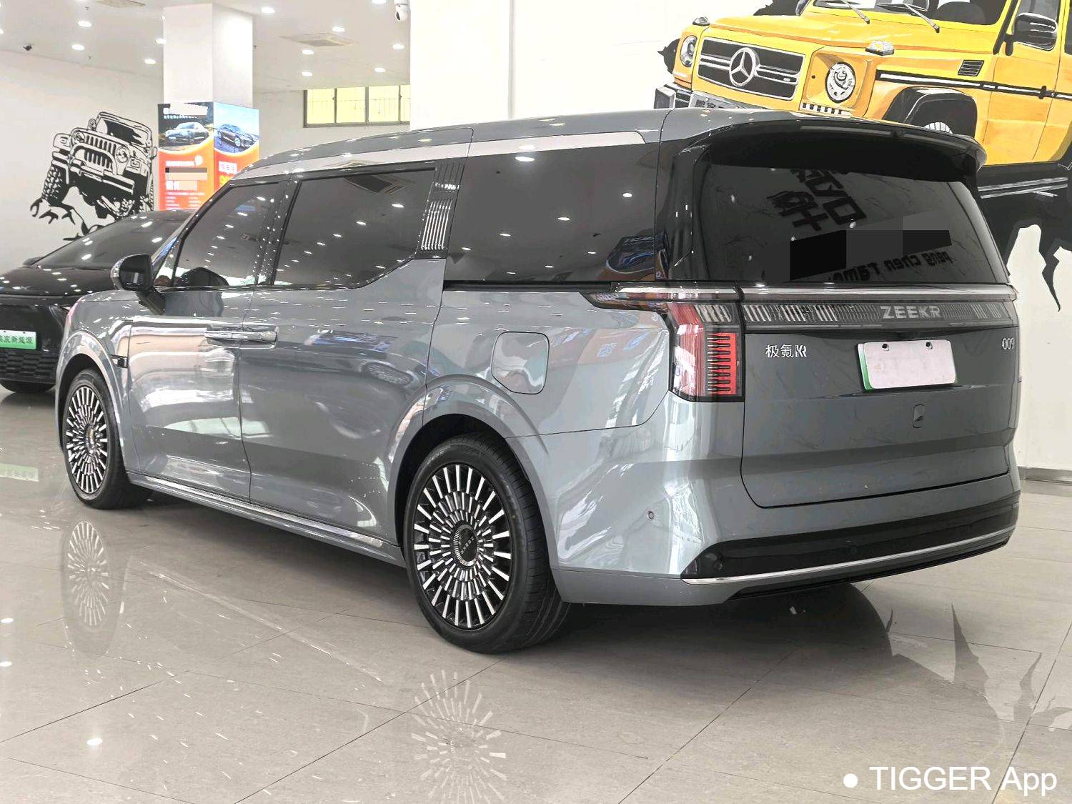 ZEEKR 2024 009 Seven seater aisle version four-wheel drive 108kWh