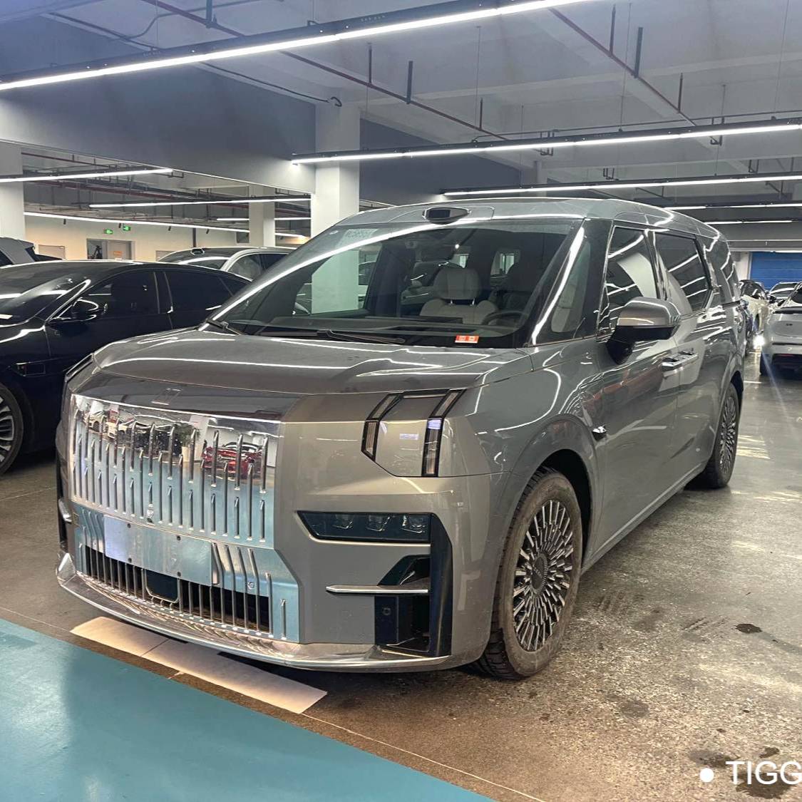 ZEEKR 2024 009 Six seat executive version four-wheel drive 108kWh Подержанный автомобиль