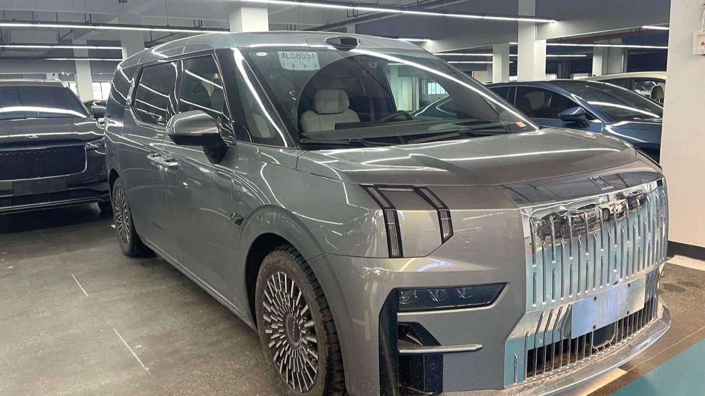 ZEEKR 2024 009 Six seat executive version four-wheel drive 108kWh