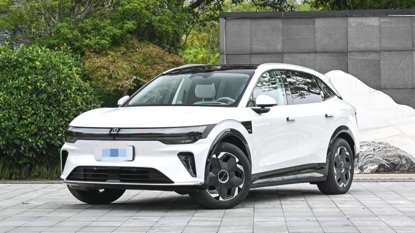 ZEEKR 2026 7X 75kWh rear wheel drive MAX version