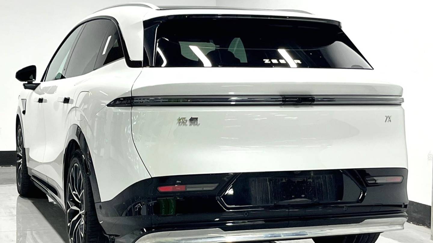 ZEEKR 2025 7X 100kWh Long Range 4WD Intelligent Driving Edition