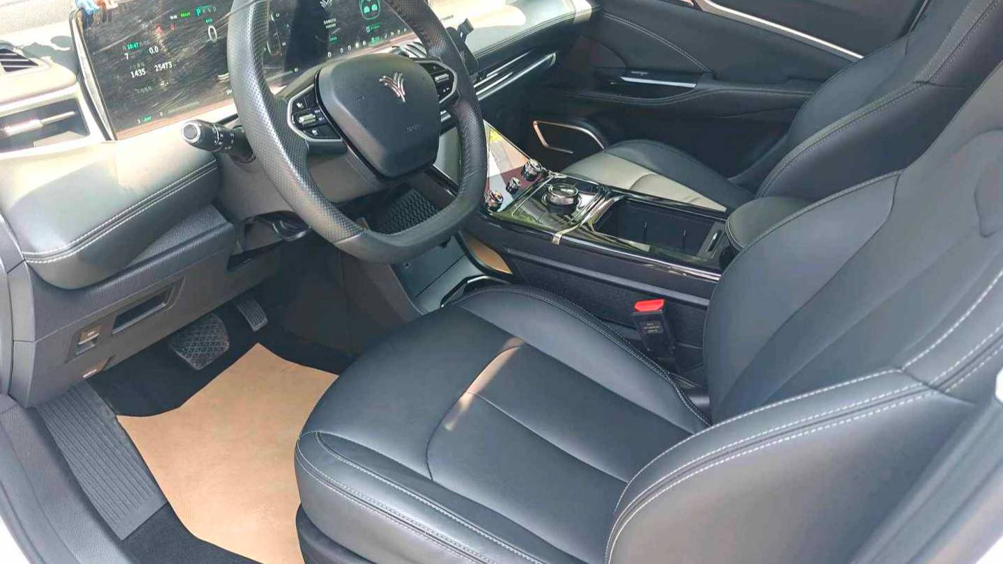 NETA 2023 U Nezha U-II Challenge Edition 500 U Show Lithium Iron Phosphate