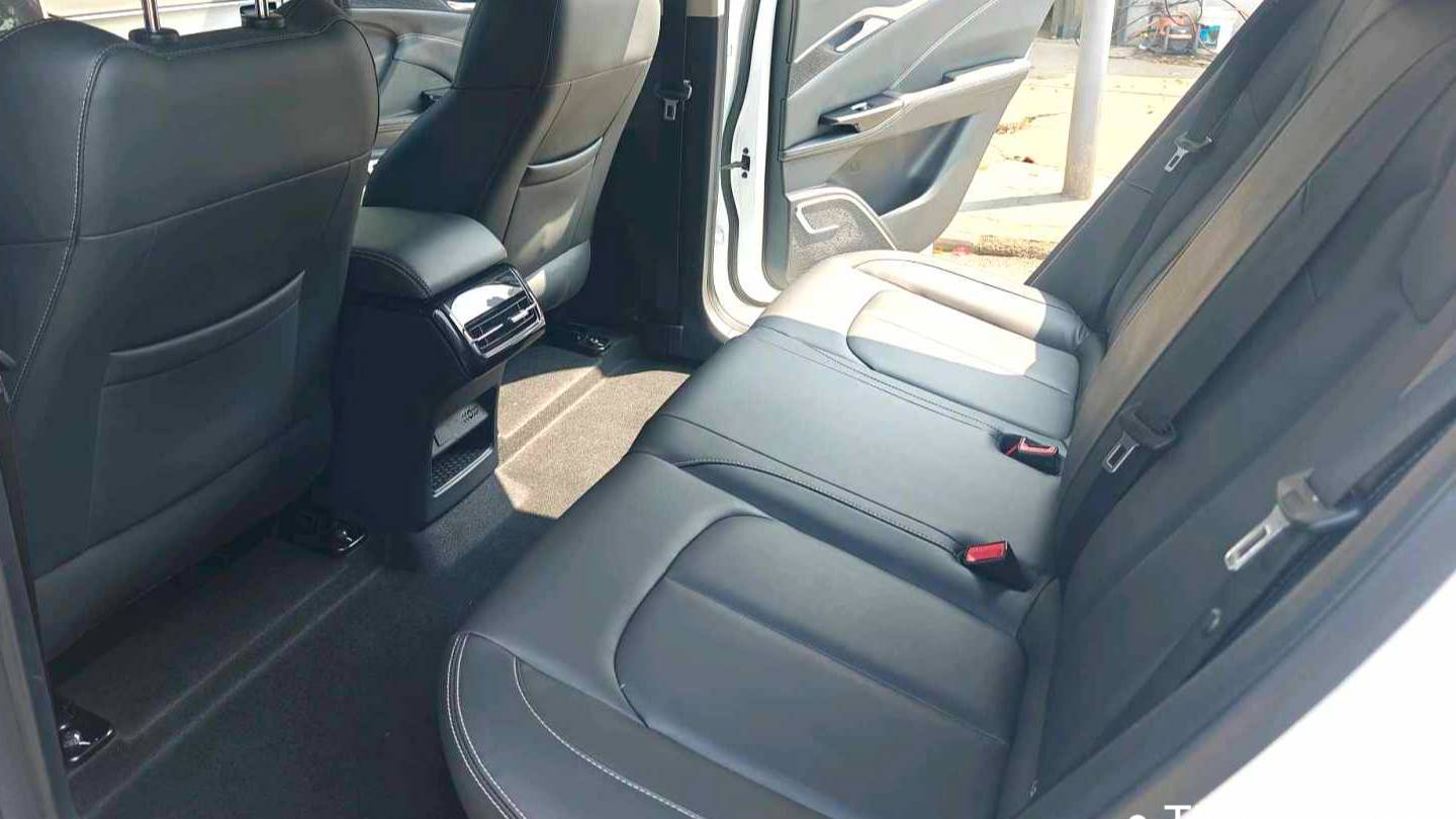 NETA 2023 U Nezha U-II Challenge Edition 500 U Show Lithium Iron Phosphate