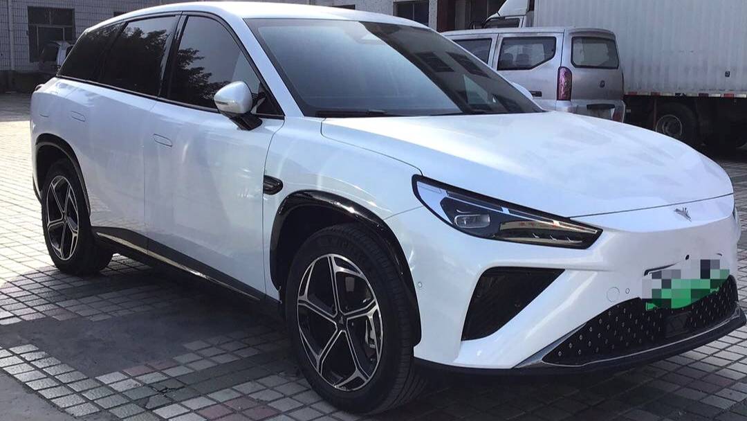 NETA 2024 L Extended Range 220 Premium Edition