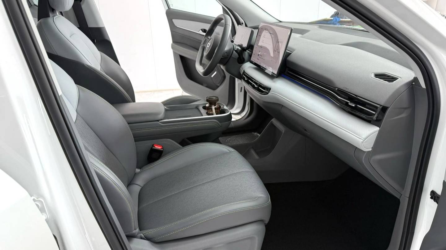 BESTUNE 2025 Yueyi 03 565km Ultimate Edition