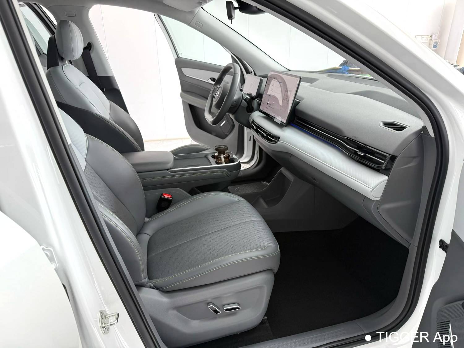 BESTUNE 2025 Yueyi 03 565km Ultimate Edition