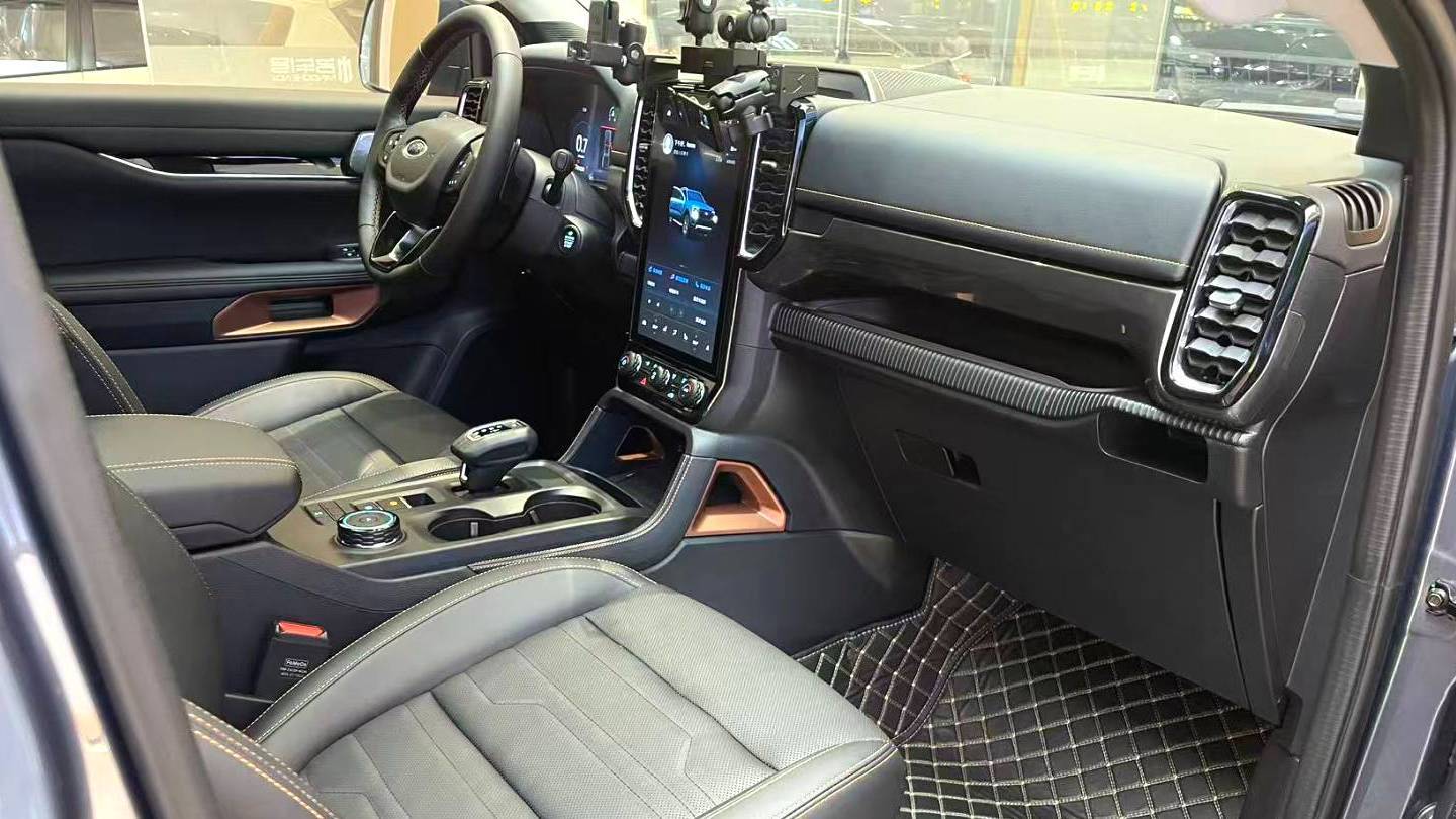 Ford 2023 Ranger Trailblazer four-wheel drive automatic diesel version