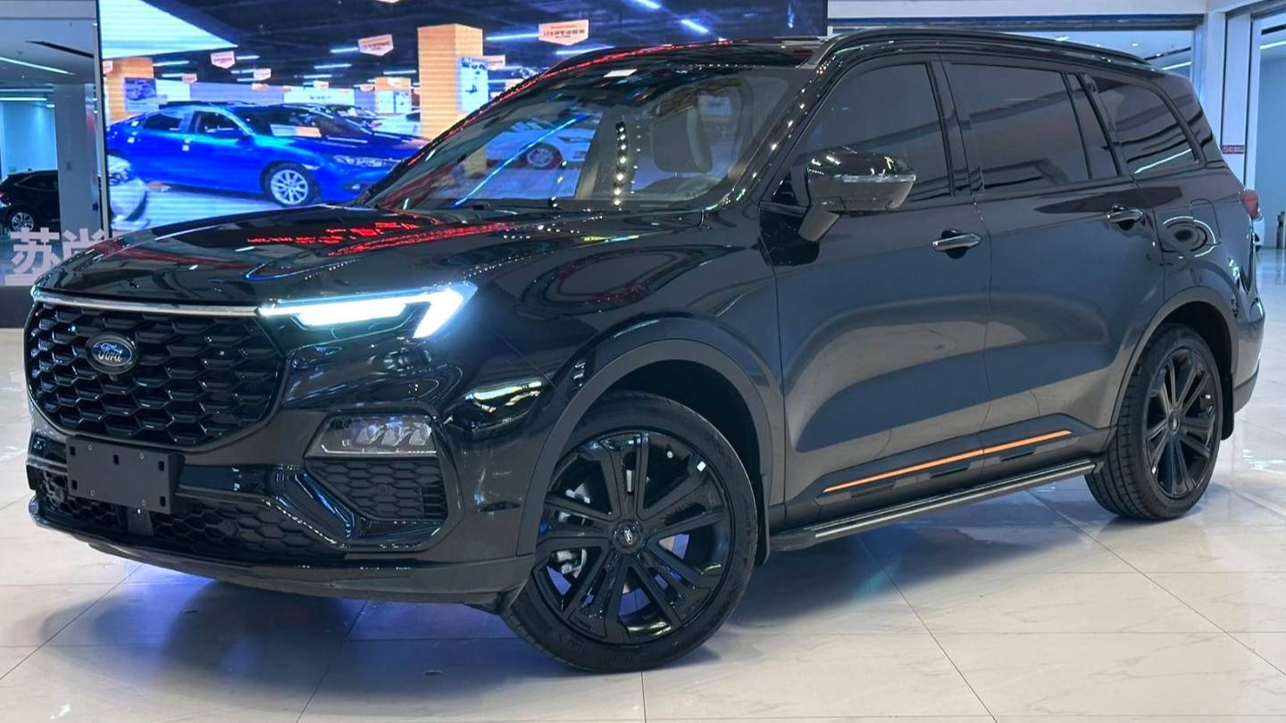 Ford 2023 Equator EcoBoost 225 Obsidian Orange Edition Prestige Collar 7 (2/2/3)