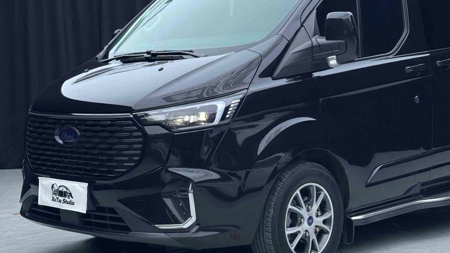 Ford 2023 Tourneo Custom 2.0T Automatic Enjoyment Edition