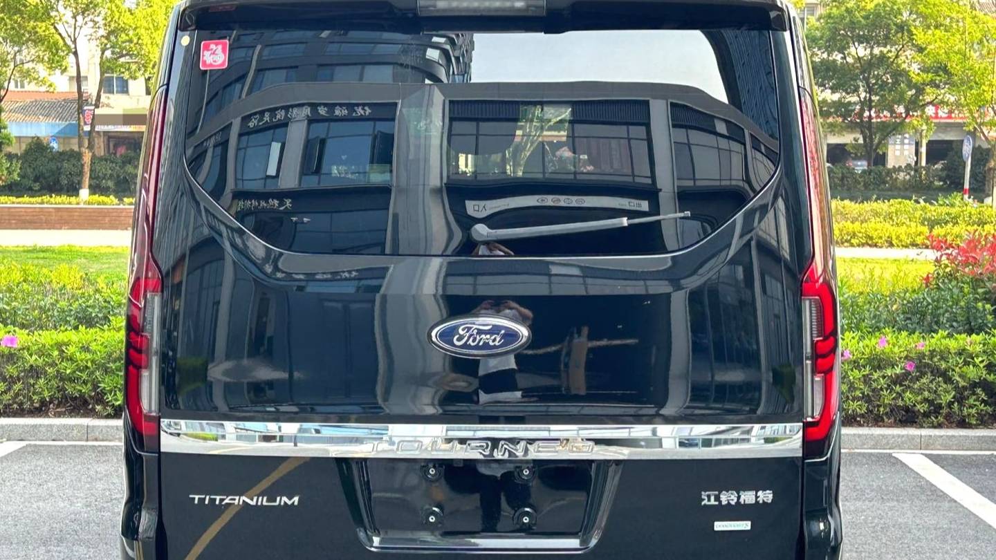 Ford 2024 Tourneo Custom 2.0T Automatic Zhizun Plus Edition