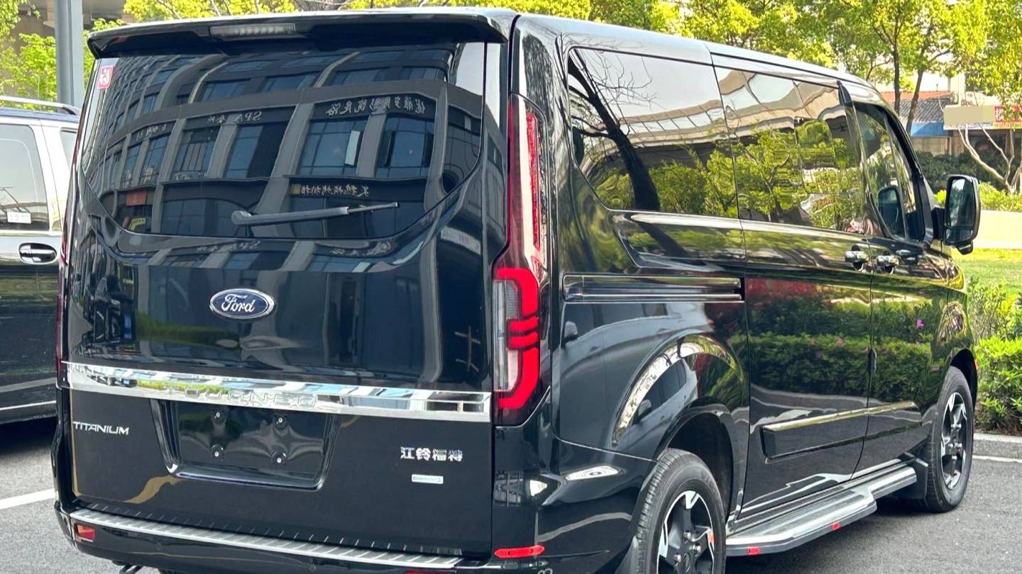 Ford 2024 Tourneo Custom 2.0T Automatic Zhizun Plus Edition