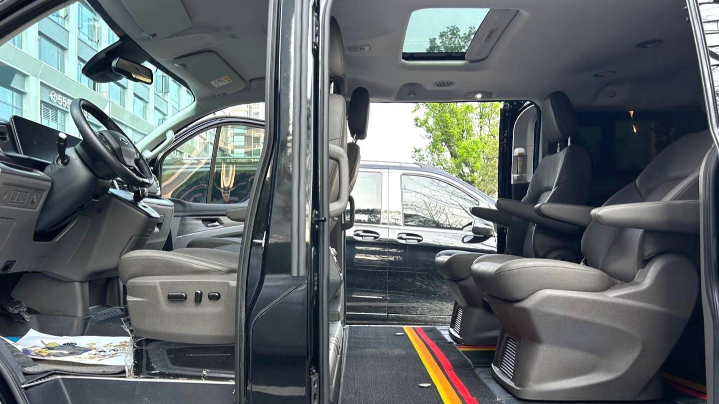 Ford 2024 Tourneo Custom 2.0T Automatic Zhizun Plus Edition