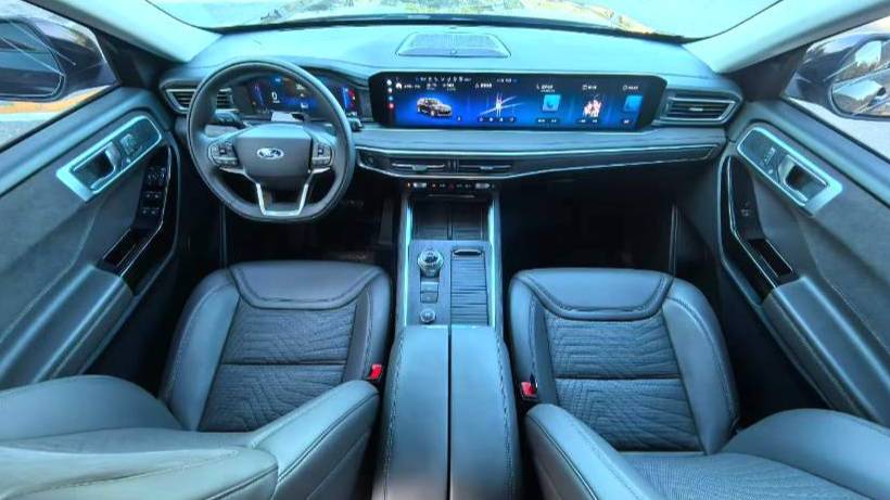 Ford 2024 ‌Explorer 2.3T EcoBoost 4WD Titanium Edition 6-seater