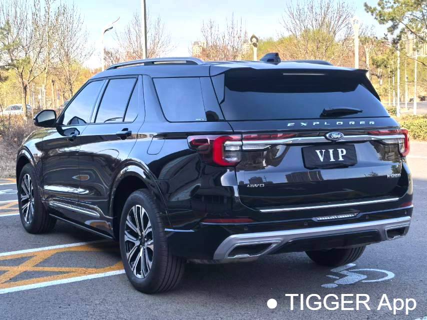 used Ford 2024 ‌Explorer 2.3T EcoBoost 4WD Titanium Edition 6-seater