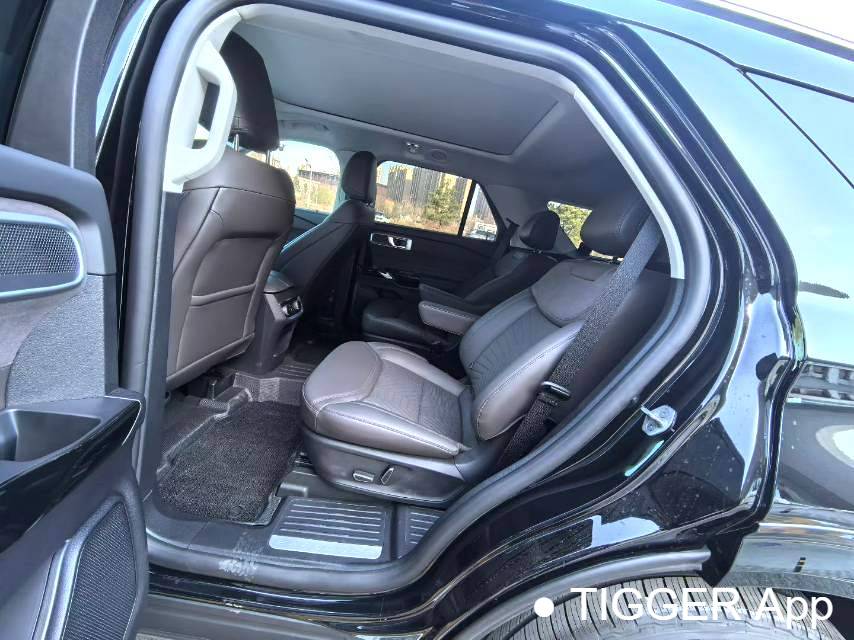 used Ford 2024 ‌Explorer 2.3T EcoBoost 4WD Titanium Edition 6-seater