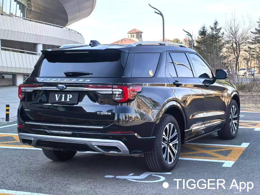 used Ford 2024 ‌Explorer 2.3T EcoBoost 4WD Titanium Edition 6-seater