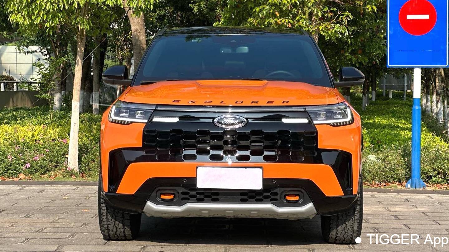 Ford 2023 ‌Explorer EcoBoost 285 Kunlun Peak Edition 7-seater
