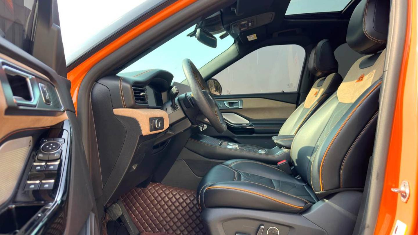 Ford 2023 ‌Explorer EcoBoost 285 Kunlun Peak Edition 7-seater