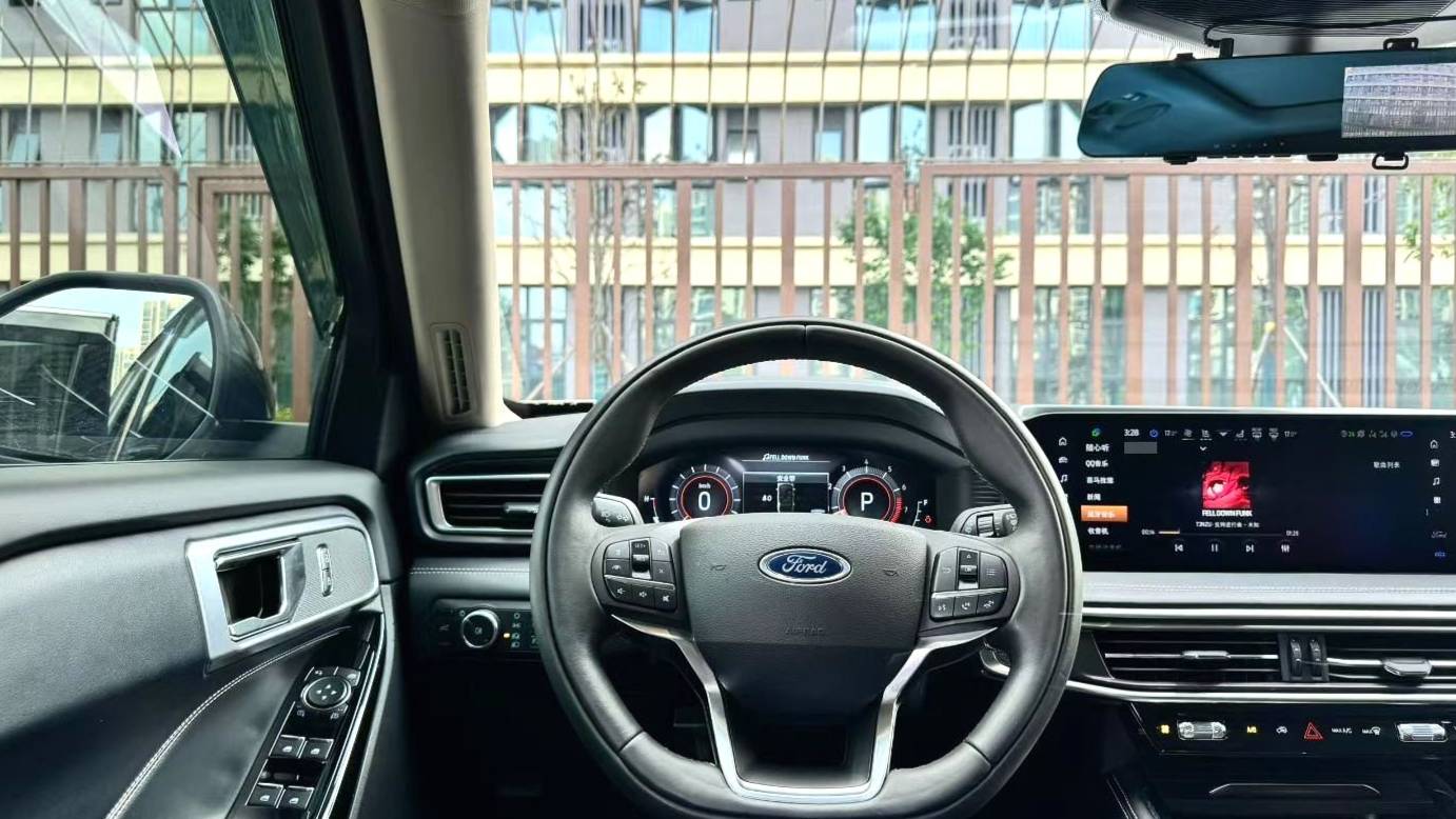 Ford 2023 ‌Explorer EcoBoost 285 4WD Fashion Plus Edition 7-seater