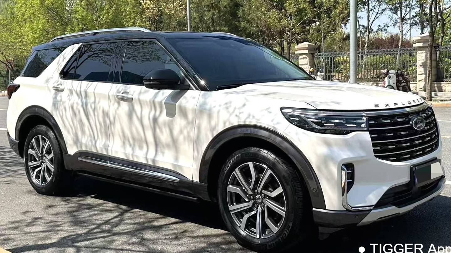 Ford 2023 ‌Explorer EcoBoost 285 four-wheel drive titanium version 6-seater