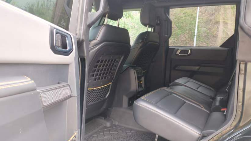 Ford 2024 Bronco 2.3T wasteland