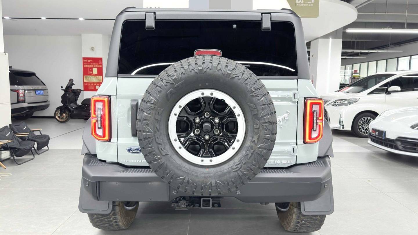 Ford 2024 Bronco 2.3T Ink Diamond Bigfoot Off road Edition