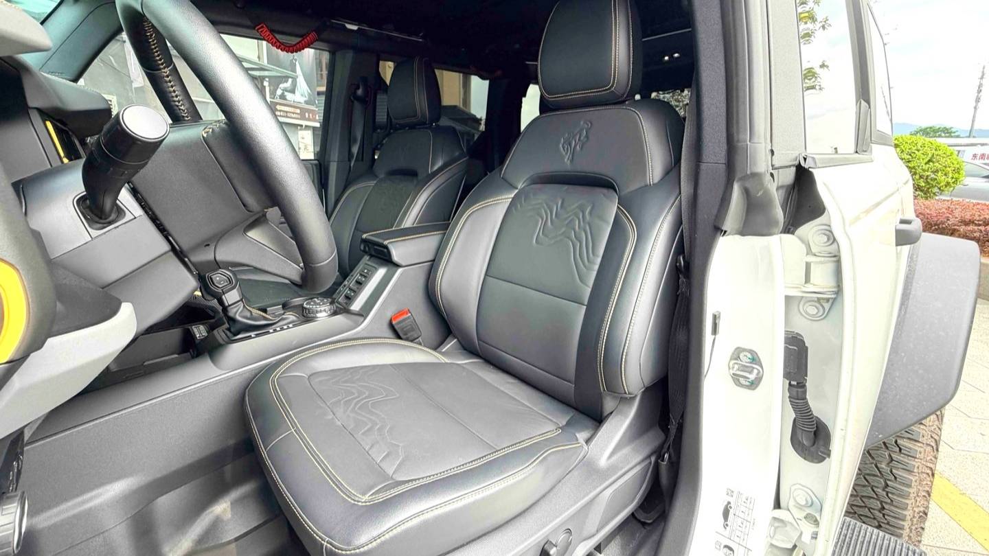 Ford 2024 Bronco 2.3T wasteland