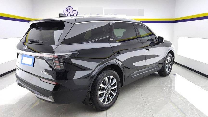 Ford 2023 Edge  Ruijie L 2.0T EcoBoost two wheel drive seven seater luxury model