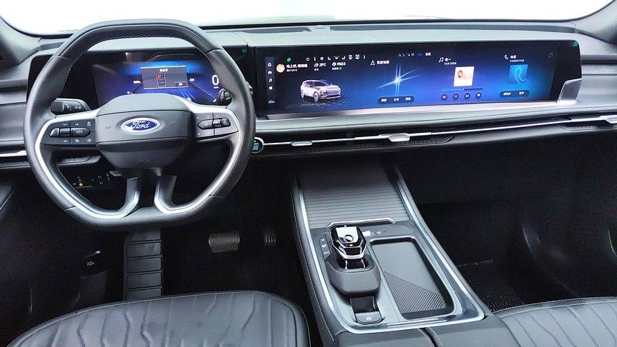 Ford 2023 Edge  Ruijie L 2.0T EcoBoost two wheel drive seven seater luxury model