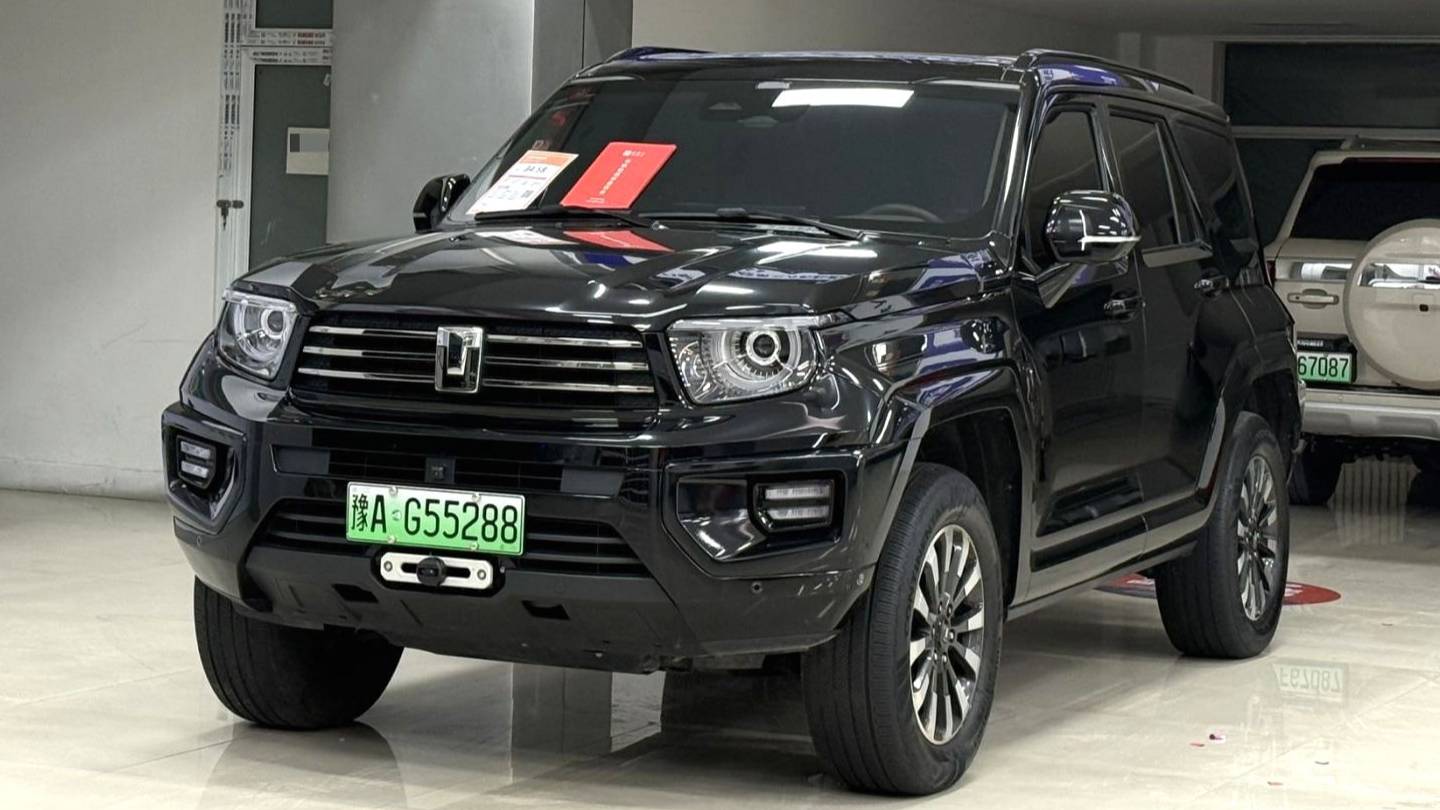 TANK 2024 700 Hi4-T Ultimate Edition