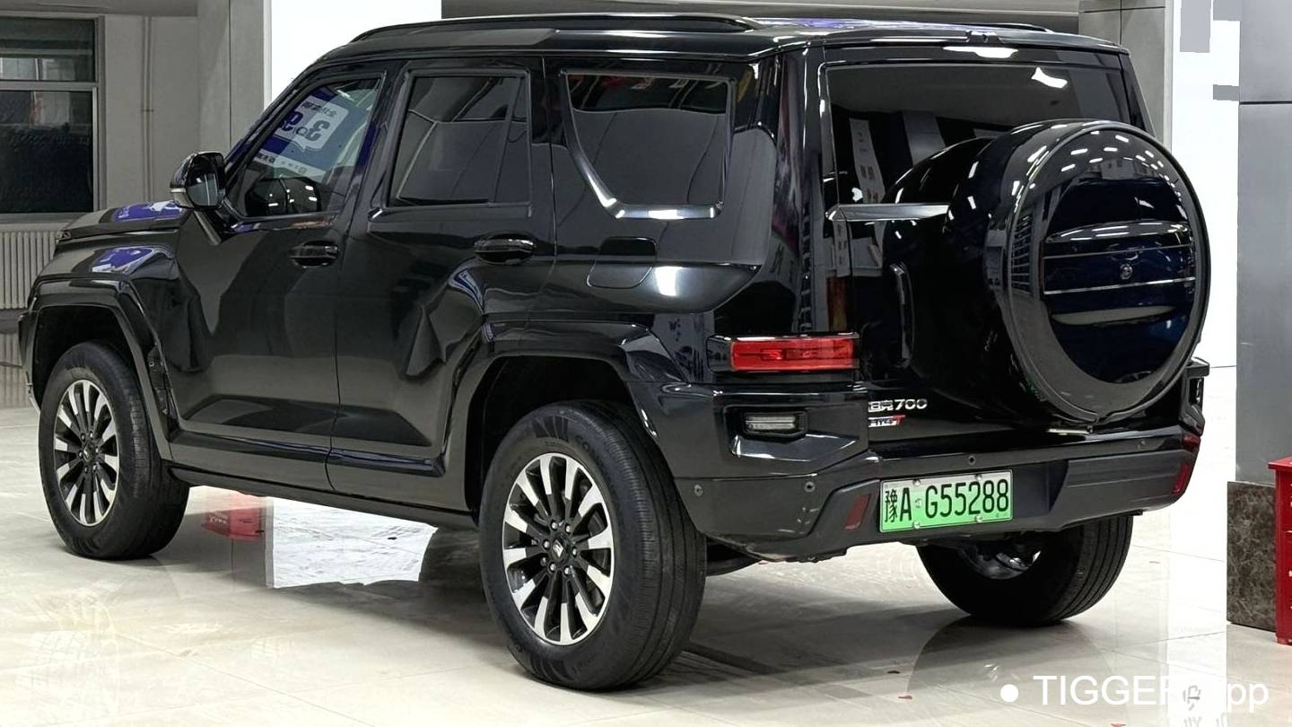 TANK 2024 700 Hi4-T Ultimate Edition